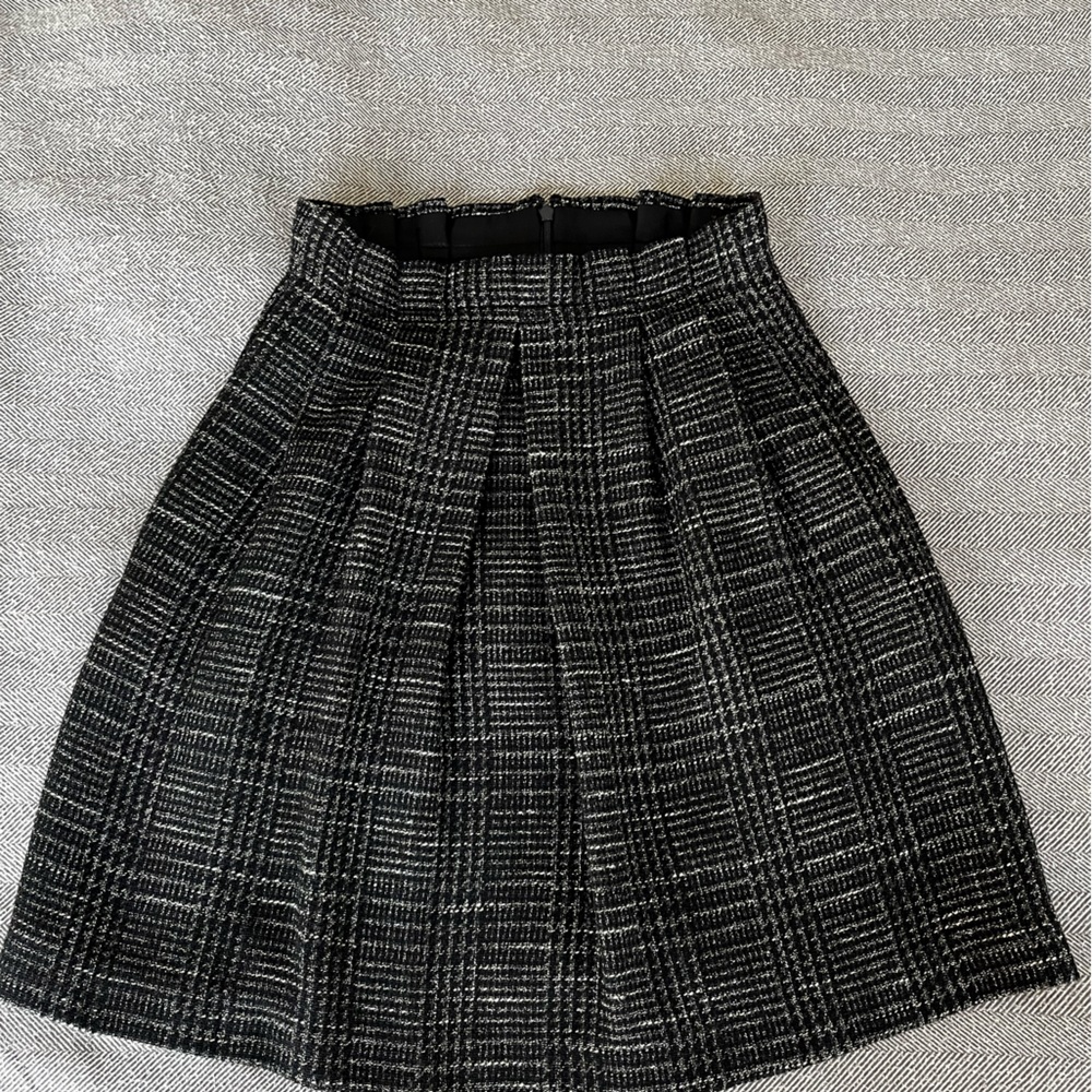 Tweed black skirt